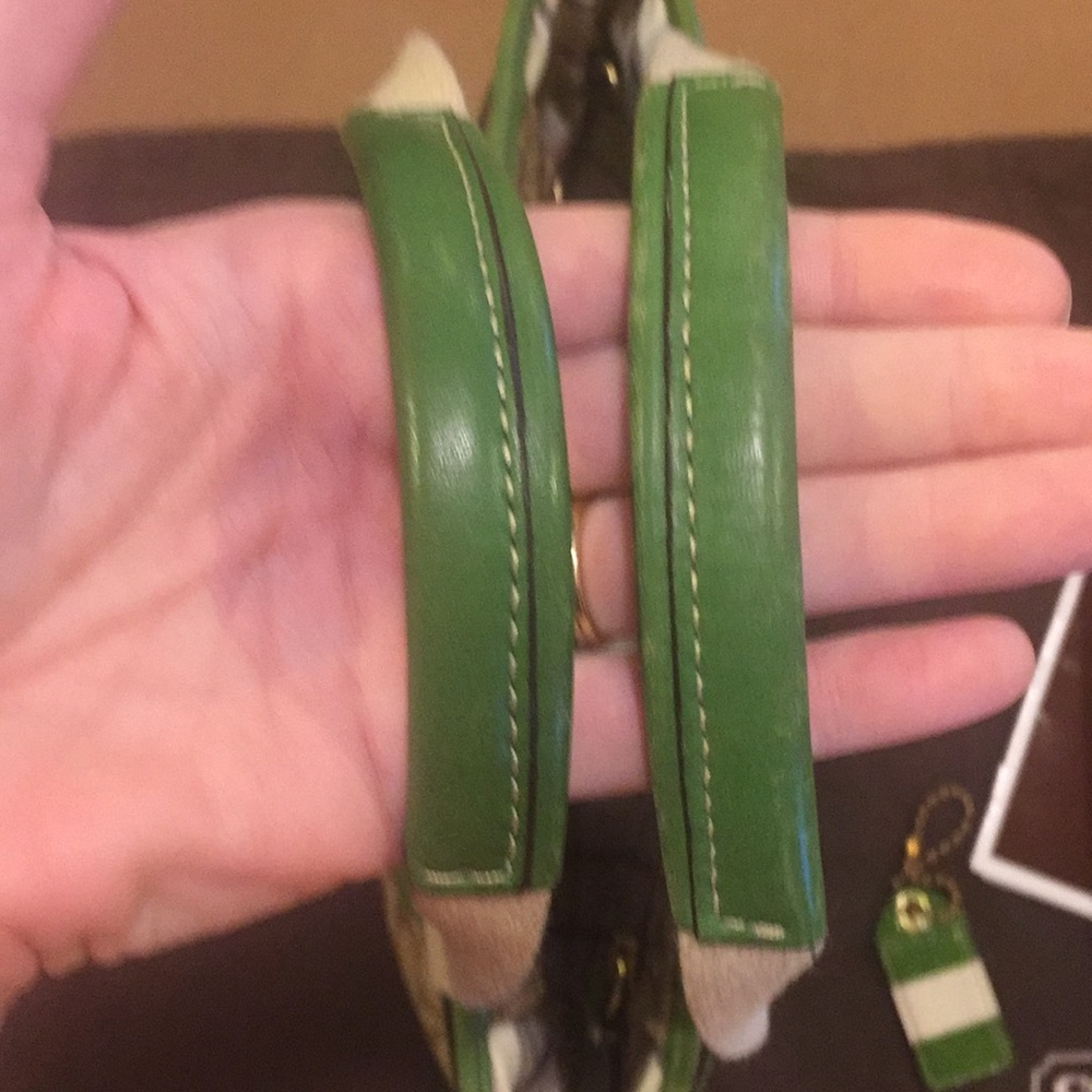 COACH HERITAGE TOTE Green Stripe 11349 PURSE ZIP AROUND WALLET - Picture 7 of 8